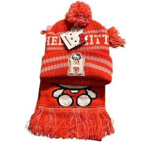 Hello Kitty Beanie Hat and Scarf Set New With Tag